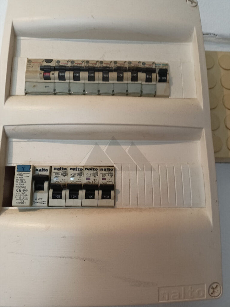 53051317j