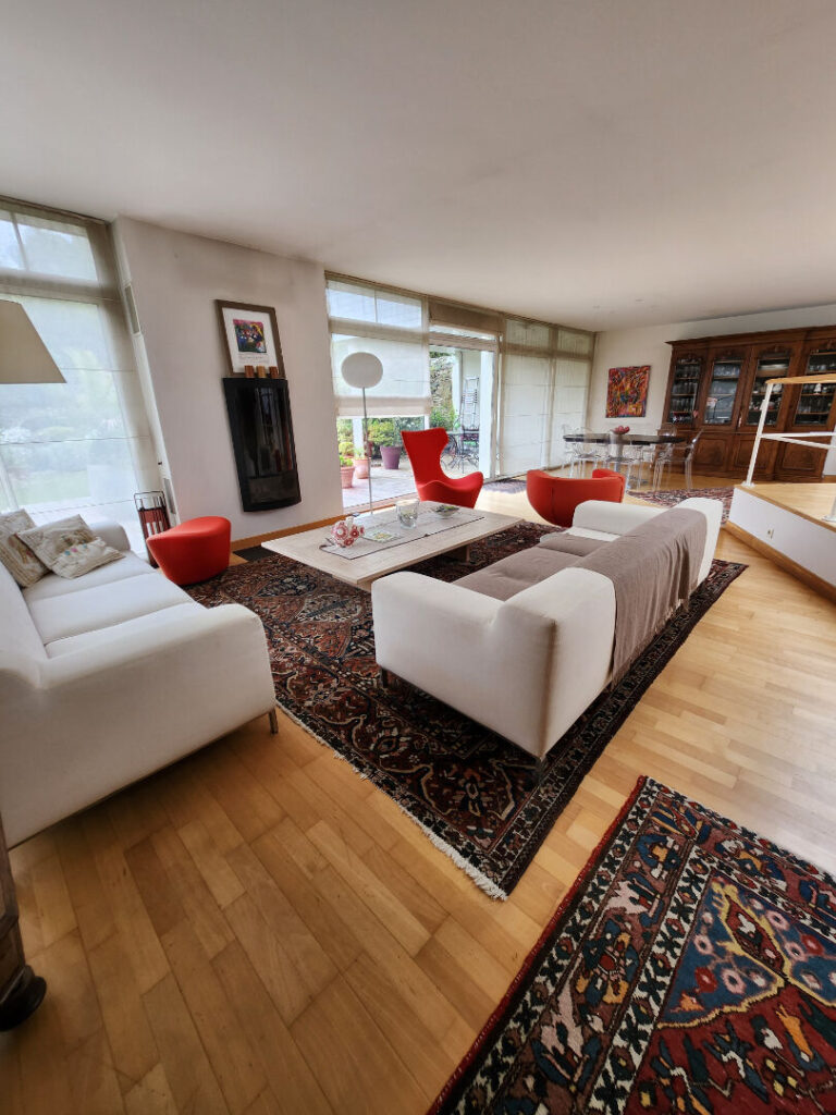60755142d